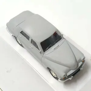 Vintage 1964 Warsaw Car Model in 1:43 Scale 10 Se998b768396f48b09ad9f5d1956320afl