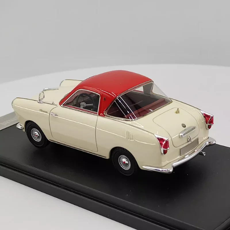 Vintage 1/32 Scale Resin Car Model 5 Vintage 1/32 Scale Resin Car Model - Image 5