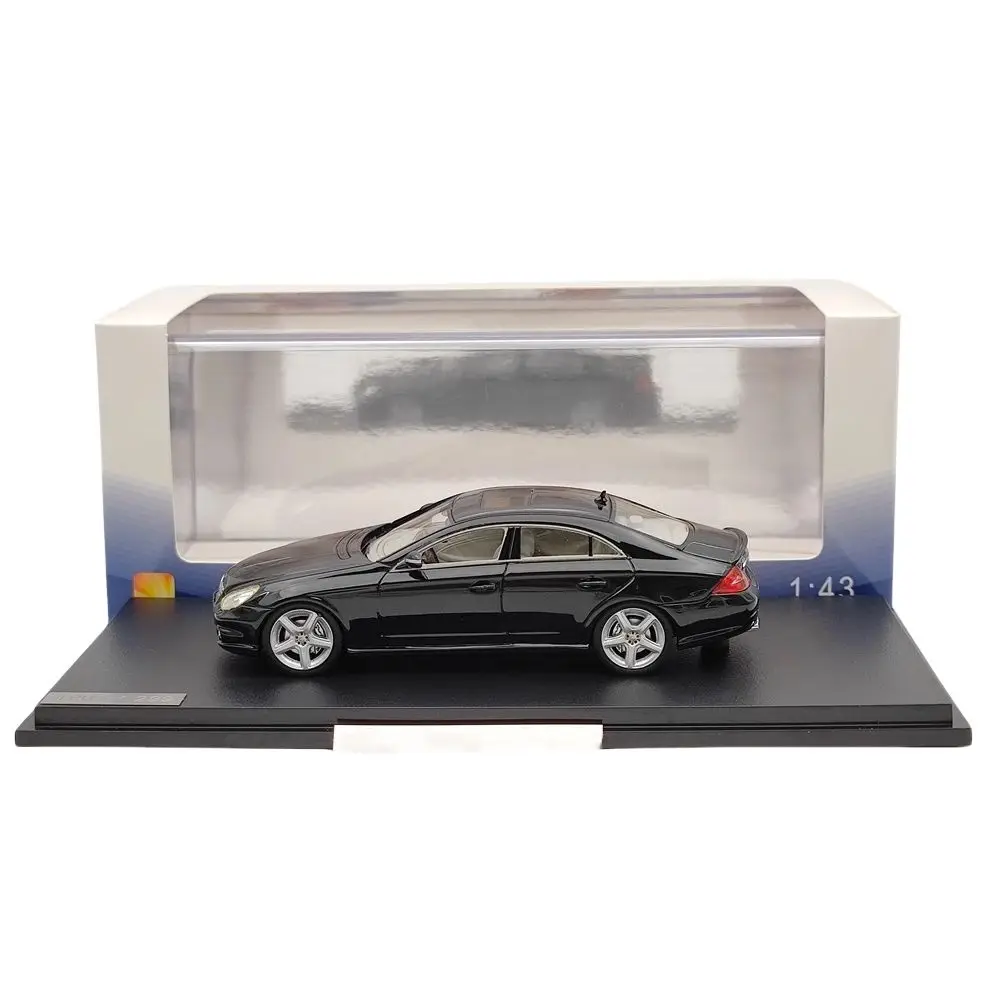 Mercedes-Benz CLS63 C219 Scale Model 1:43 9 Mercedes-Benz CLS63 C219 Scale Model 1:43 - Image 9