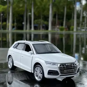 1:32 Scale Diecast Audi Q5 SUV Model 17 Seccb2345281e4301b3fee2de847fbdb9q