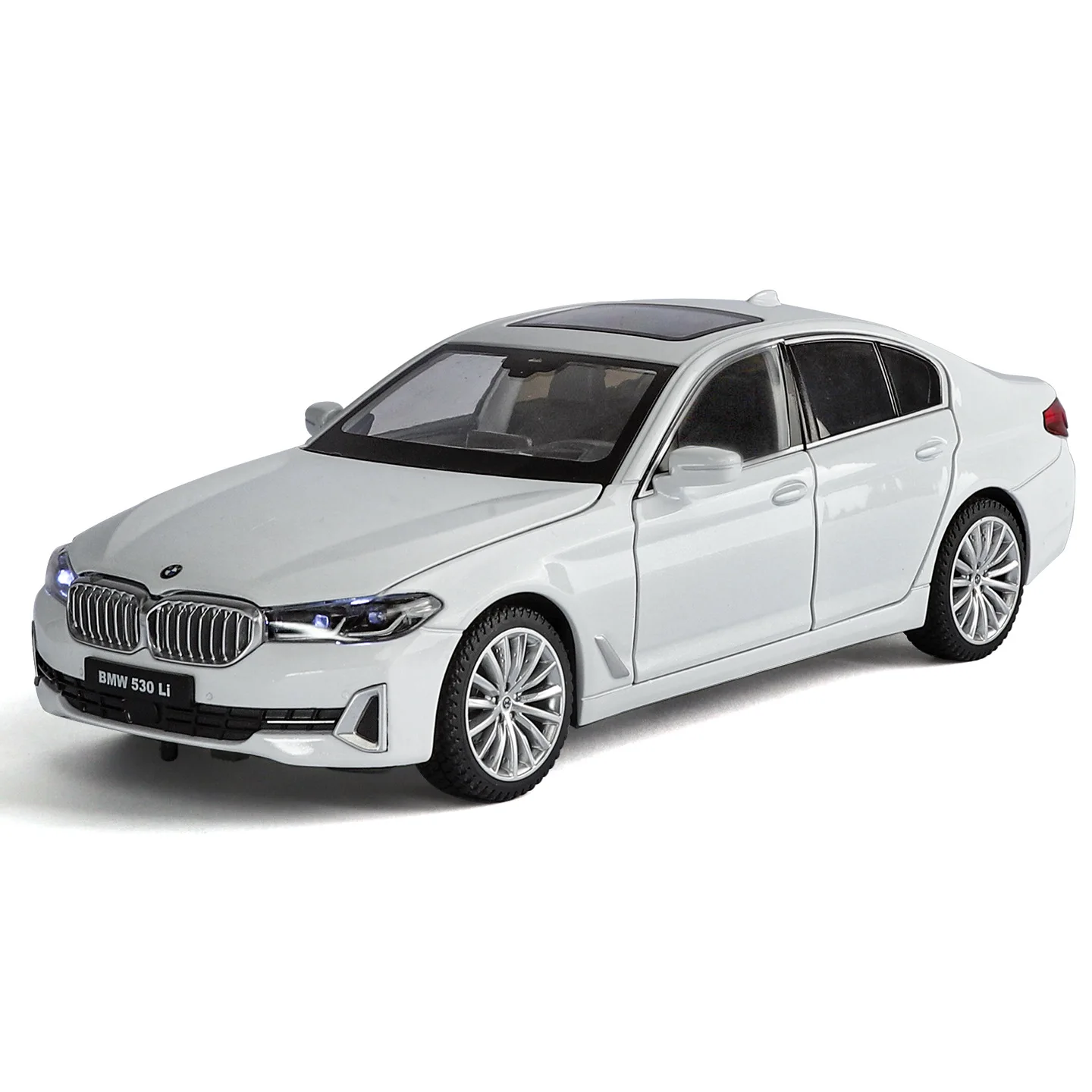 BMW 530LI 5 Series 1:24 Diecast Model with Lights 8 BMW 530LI 5 Series 1:24 Diecast Model with Lights - Image 8