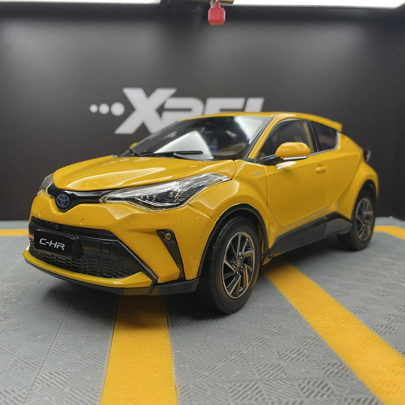 1:18 Scale Toyota C-HR SUV Model 9 1:18 Scale Toyota C-HR SUV Model - Image 9