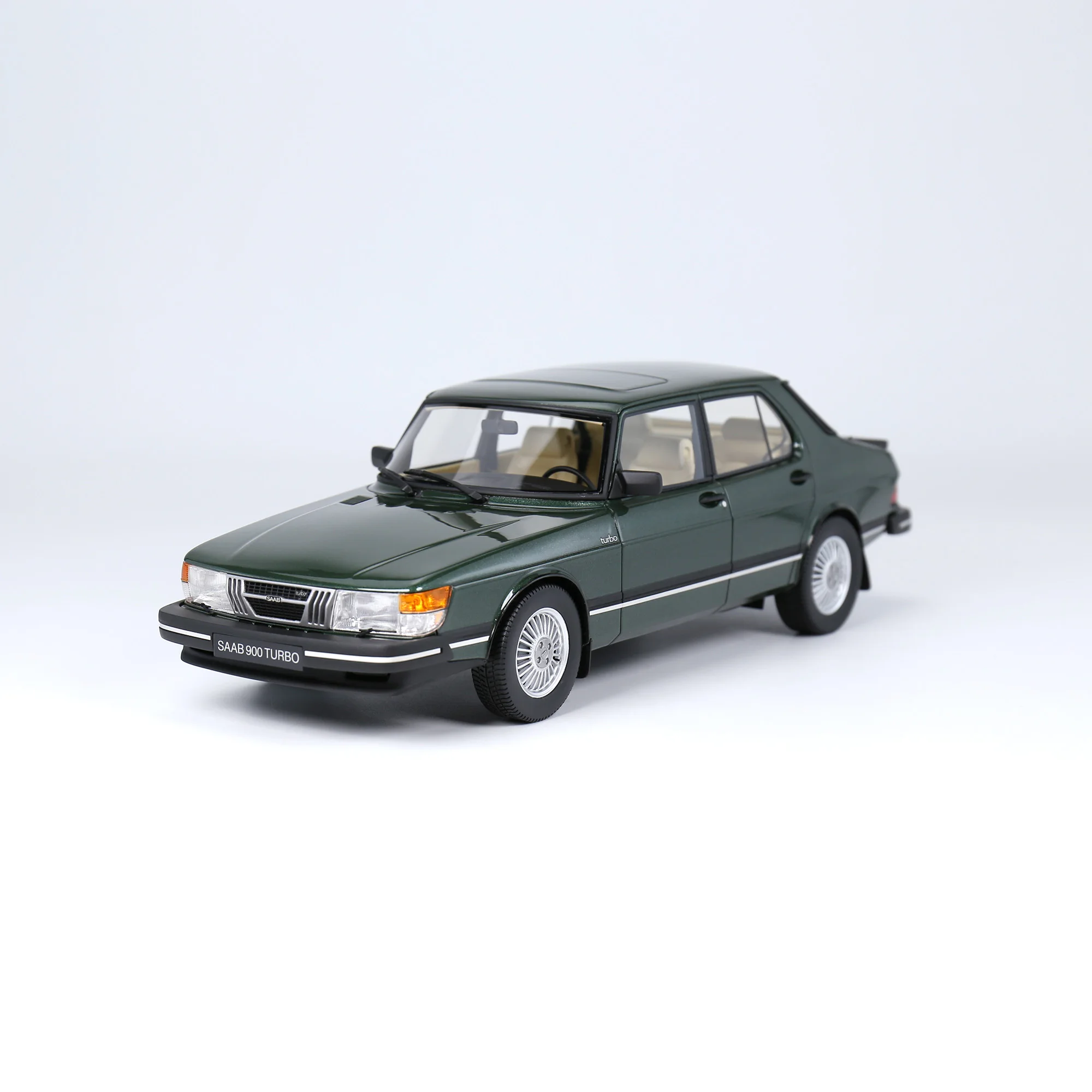 Saab 900 Turbo Resin Model 1-18 Scale 4 Saab 900 Turbo Resin Model 1-18 Scale - Image 4