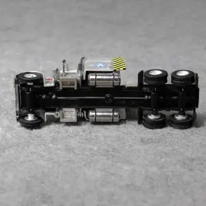 Peterbilt 1/64 Scale Diecast Racing Truck 9 Sf2e33c43286f4f49a8ffefa156414661M