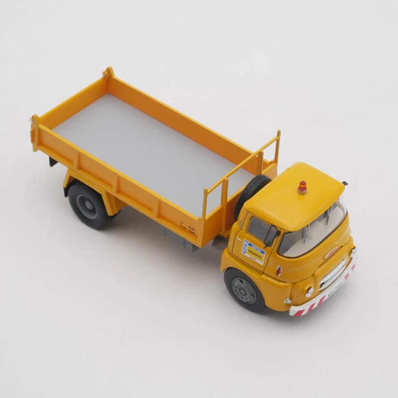 Sava-Austin A-404 Diecast Model Truck 1:43 Scale 5 Sava-Austin A-404 Diecast Model Truck 1:43 Scale - Image 5
