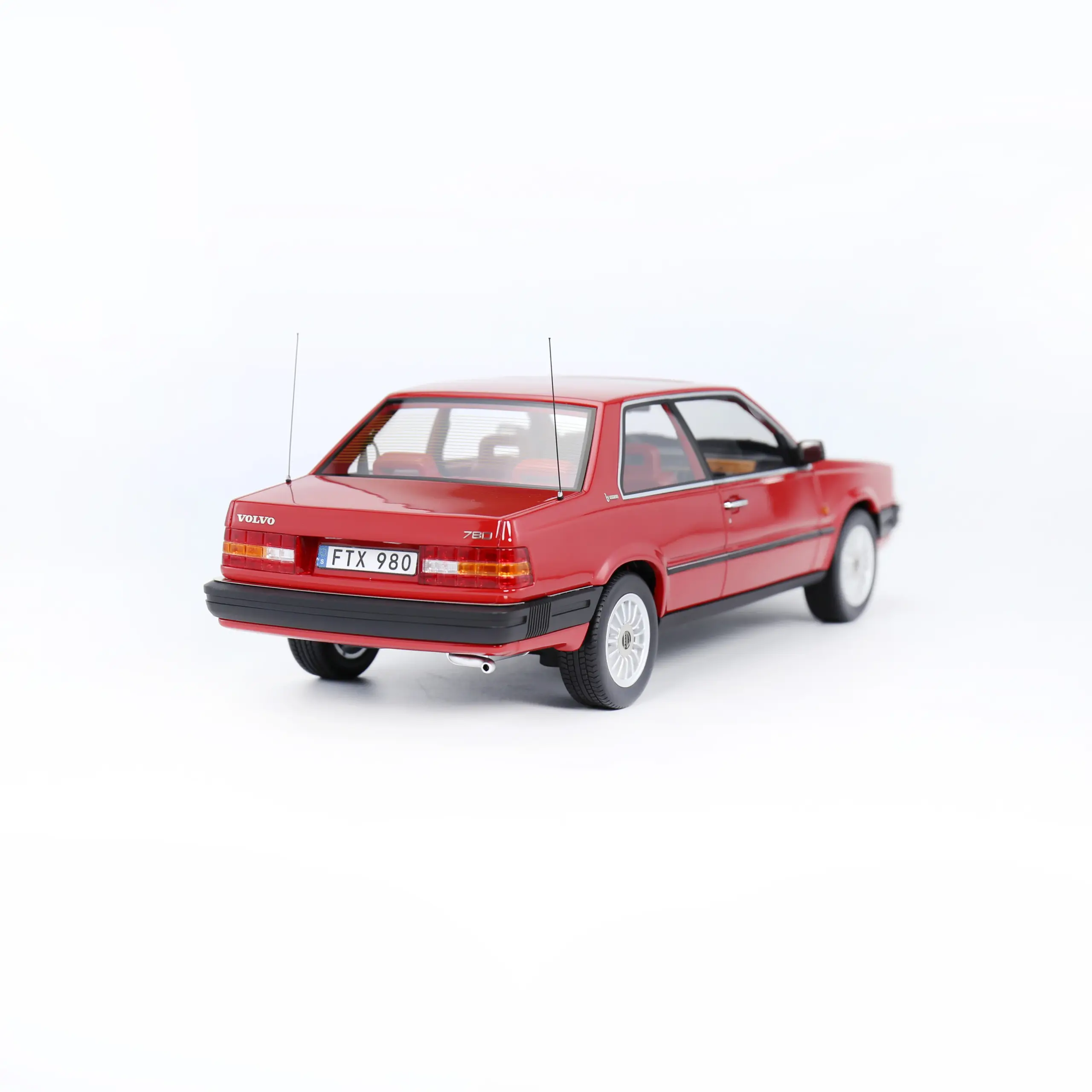 1-18 Scale Volvo 780 PG Resin Model 3 1-18 Scale Volvo 780 PG Resin Model - Image 3