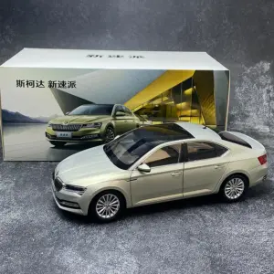 Skoda Superb 1:18 Diecast Model Car 15 Sf6d8e65087a84218a761cecd7288ff8c6