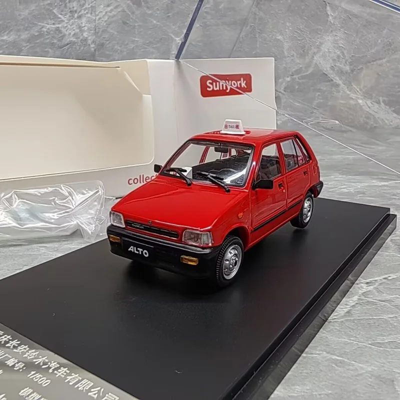 Vibrant Red Suzuki Alto Taxi Diecast Model 2 Vibrant Red Suzuki Alto Taxi Diecast Model - Image 2