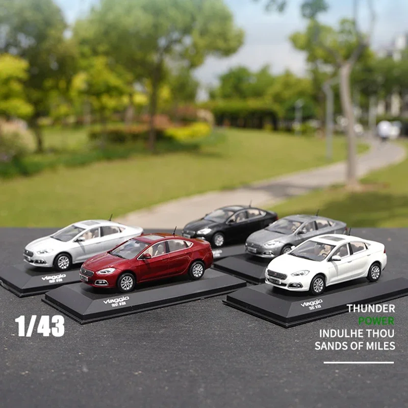 FIAT Viaggio 1:43 Diecast Model in Alloy 5 FIAT Viaggio 1:43 Diecast Model in Alloy - Image 5