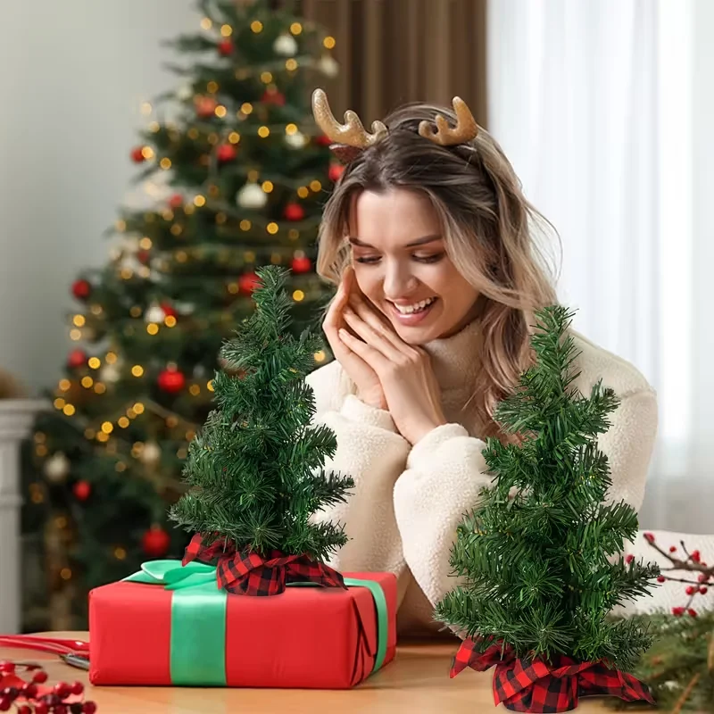 Mini Christmas Tree with Plaid Base in 15, 20, 30cm 3 Mini Christmas Tree with Plaid Base in 15, 20, 30cm - Image 3