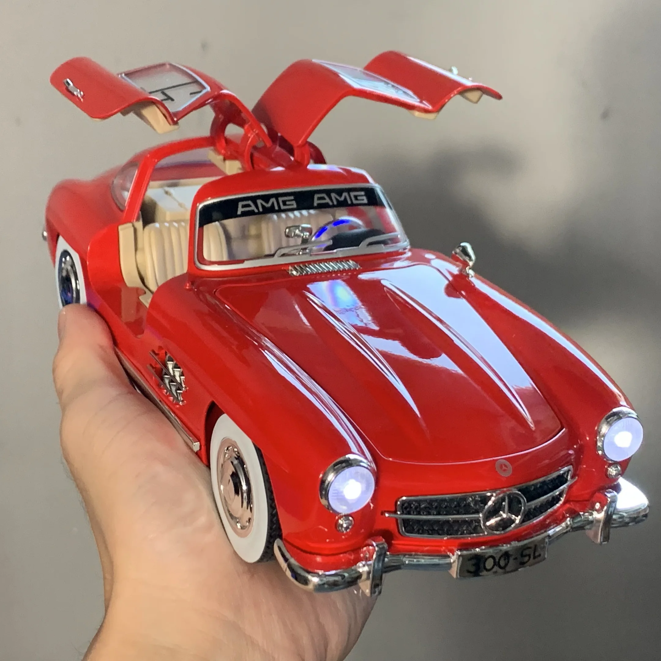 1:18 Benz 300SL Classic Model Car Replica 5 1:18 Benz 300SL Classic Model Car Replica - Image 5