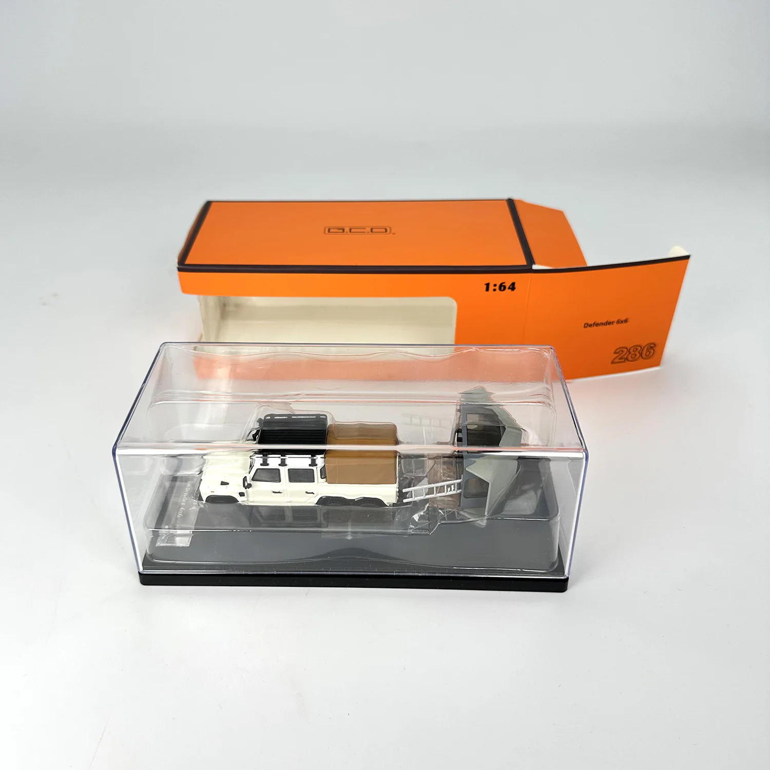 1:64 GCD Defender 6x6 Model for Collectors 3 1:64 GCD Defender 6x6 Model for Collectors - Image 3