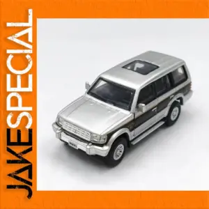 Diecast 1:64 Scale Mitsubishi Pajero Model