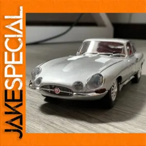 Jaguar E-Type 1:24 Scale Diecast Model
