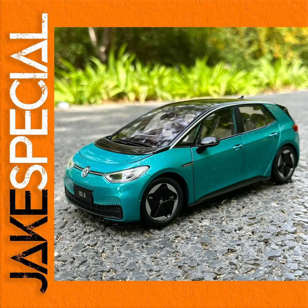 1:18 VW ID.3 SUV Diecast Model in Teal 1 1:18 VW ID.3 SUV Diecast Model in Teal