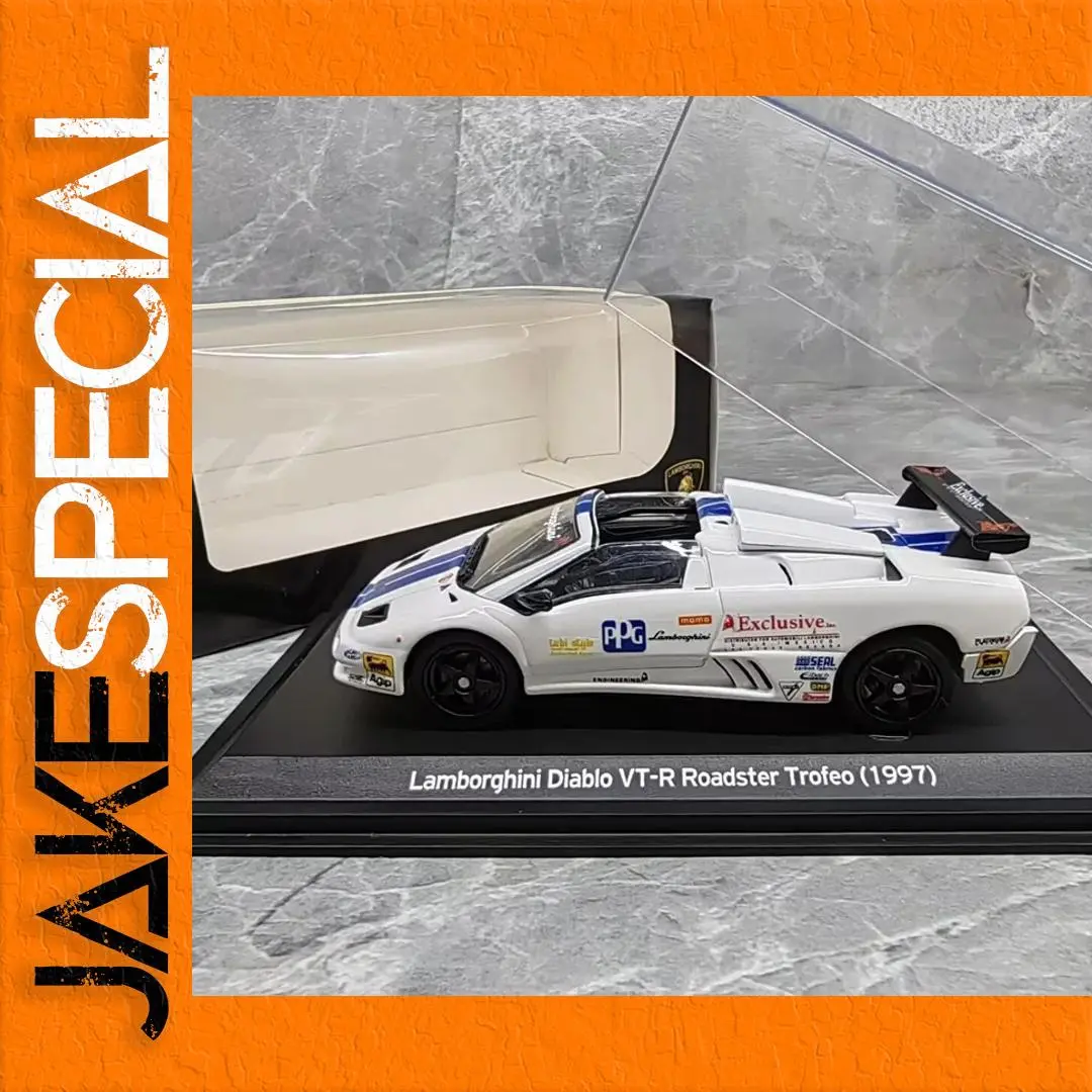 White Lamborghini Diablo VT-R Diecast Model 1 White Lamborghini Diablo VT-R Diecast Model