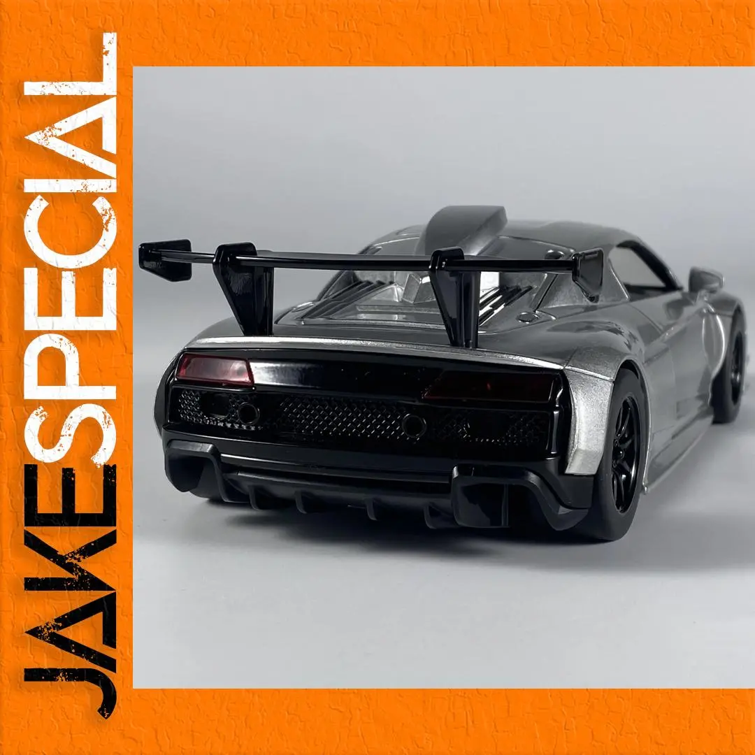 1:24 Silver Audi R8 LMS GT2 Diecast Model 1 1:24 Silver Audi R8 LMS GT2 Diecast Model