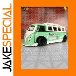 1:32 Scale VW Bus Diecast Model in Green