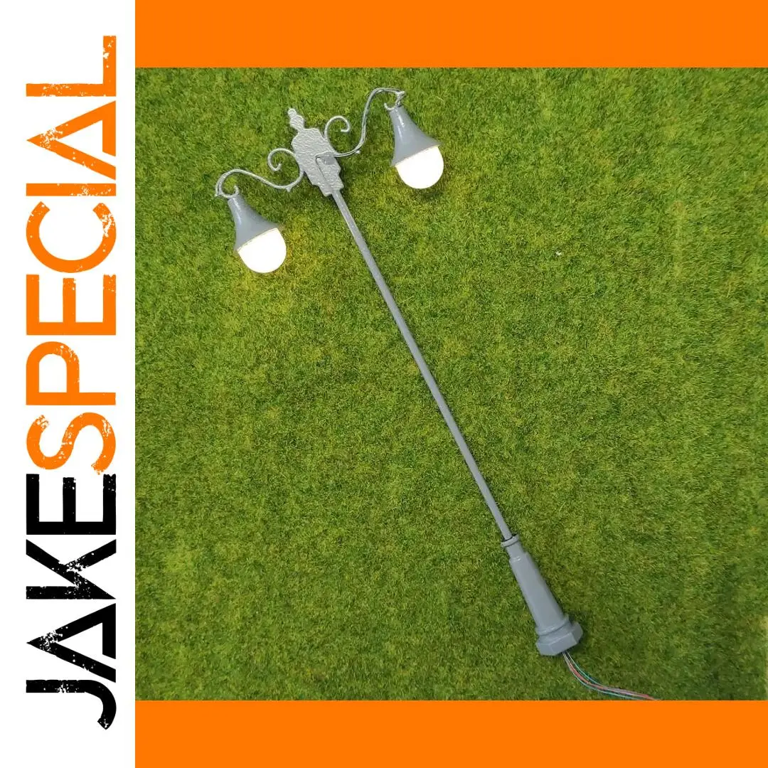 HO Scale Vintage Street Lamp Set (2 pcs) 1 HO Scale Vintage Street Lamp Set (2 pcs)