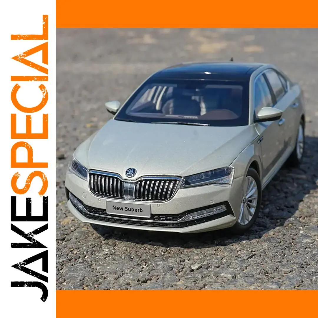 1:18 Scale Alloy Car Model with Opening Doors 1 1:18 Scale Alloy Car Model with Opening Doors