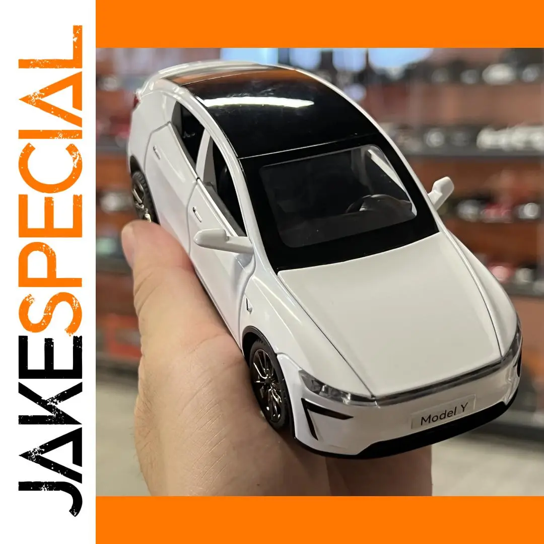 White 1:32 Scale Model Y Electric SUV Diecast 1 White 1:32 Scale Model Y Electric SUV Diecast