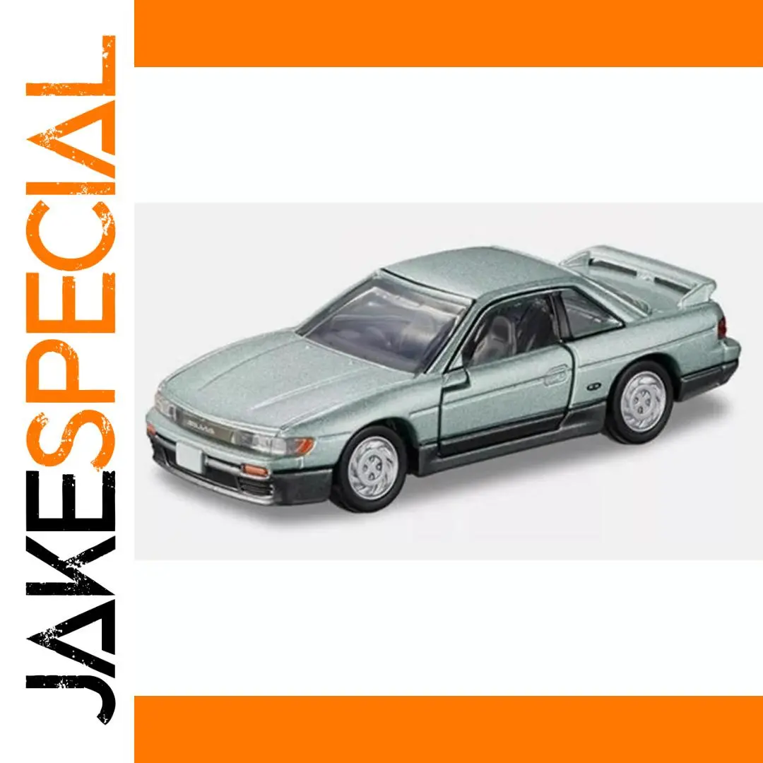 Classic 1/64 Scale Diecast Alloy Sports Car Model 1 Classic 1/64 Scale Diecast Alloy Sports Car Model
