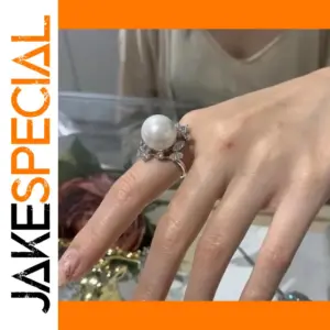 Elegant Pearl and Zircon Silver Ring