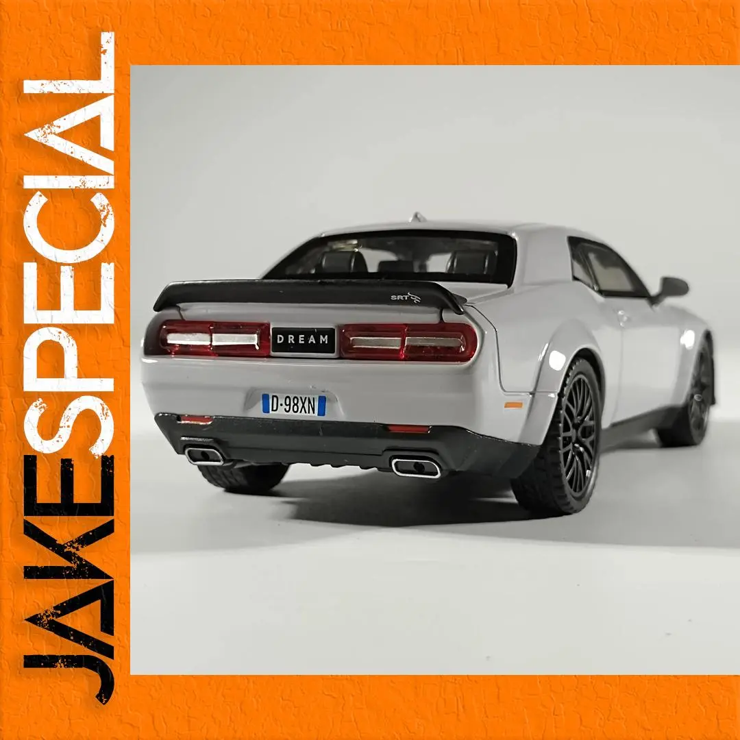 Silver Dodge Challenger Hellcat 1:32 Diecast Model 1 Silver Dodge Challenger Hellcat 1:32 Diecast Model