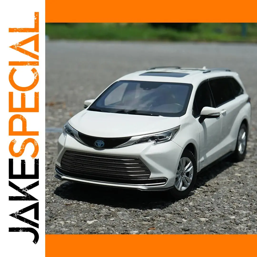 1:18 White Toyota Sienna Diecast Model 1 1:18 White Toyota Sienna Diecast Model