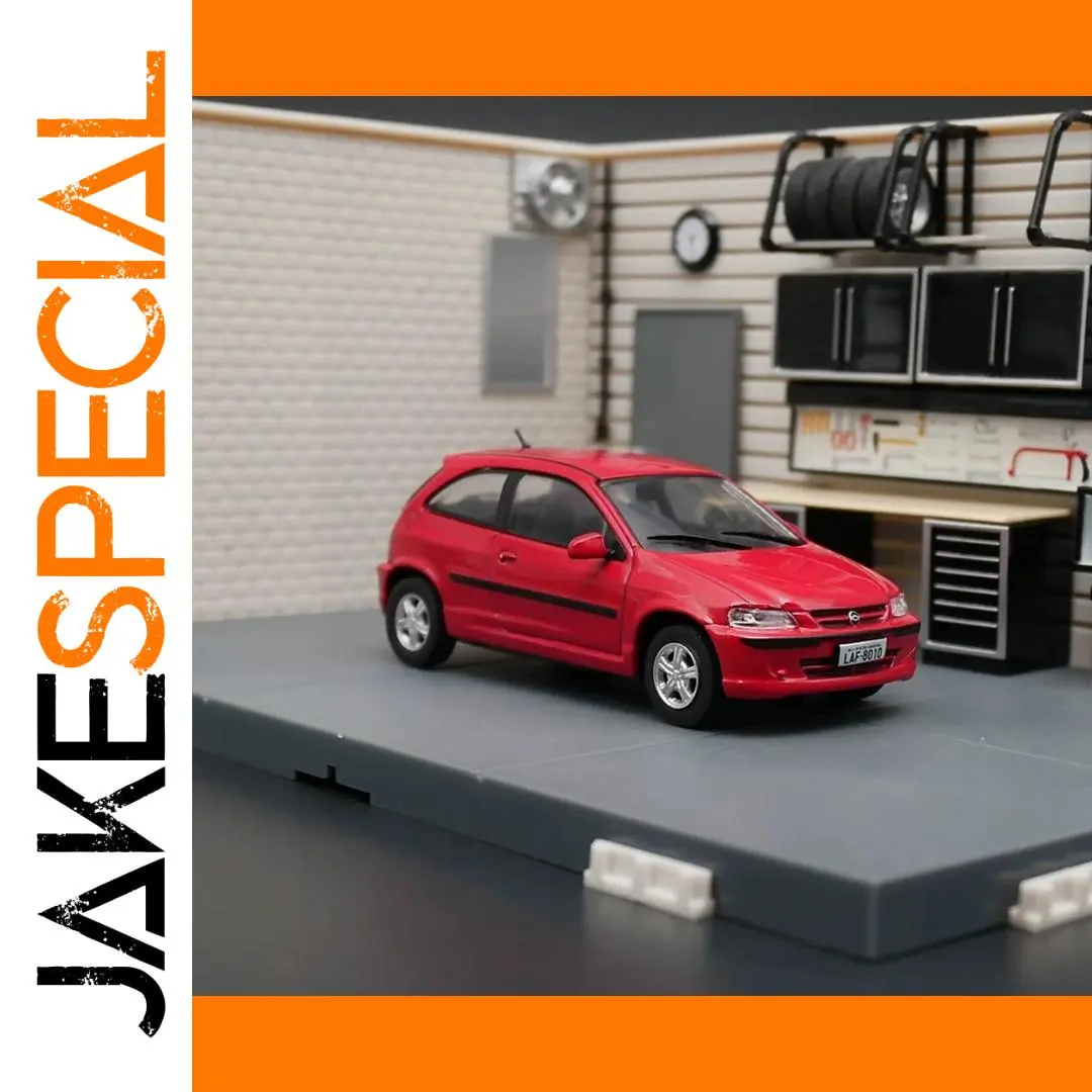 Diecast 1:43 Celta 2000 Model in Red 1 Diecast 1:43 Celta 2000 Model in Red