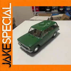 1968 SEAT 124 Station Wagon 1:18 Diecast Model