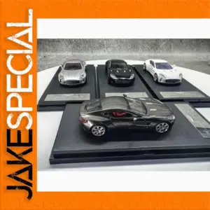 WELLY ONE77 1:64 Diecast Model in Silver