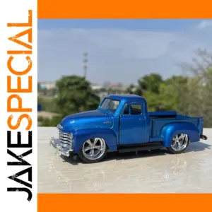 Vintage Chevrolet Pickup Model 1:32 Scale