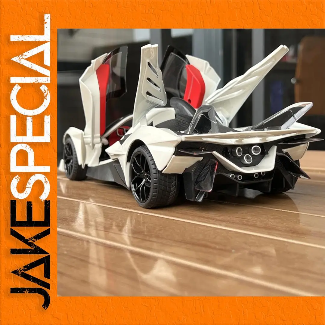 1:18 Scale Supercar Diecast Model in White 1 1:18 Scale Supercar Diecast Model in White