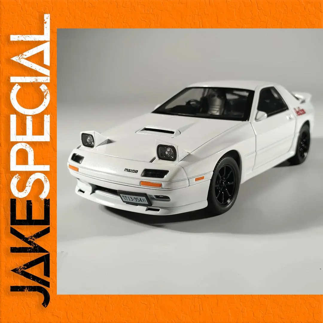 White Mazda RX-7 1:24 Scale Diecast Model 1 White Mazda RX-7 1:24 Scale Diecast Model