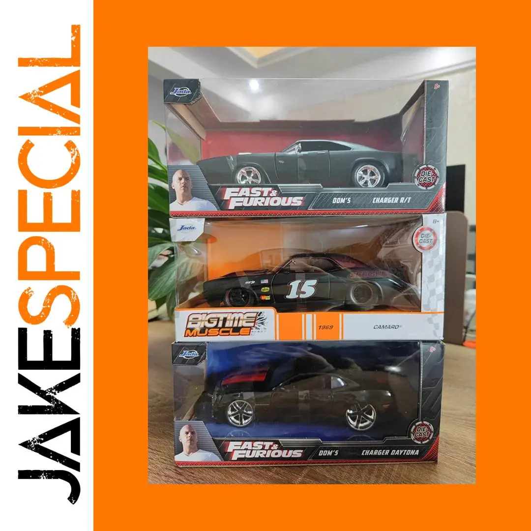 Black 1:24 Scale Diecast Charger Daytona Model 1 Black 1:24 Scale Diecast Charger Daytona Model