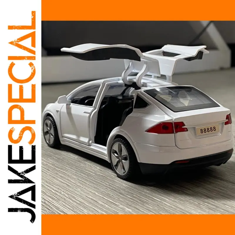Discover the Elegance of the White Diecast Electric SUV Model Car 1:32 Scale 1 95a836efabda4045bd74c49f product image
