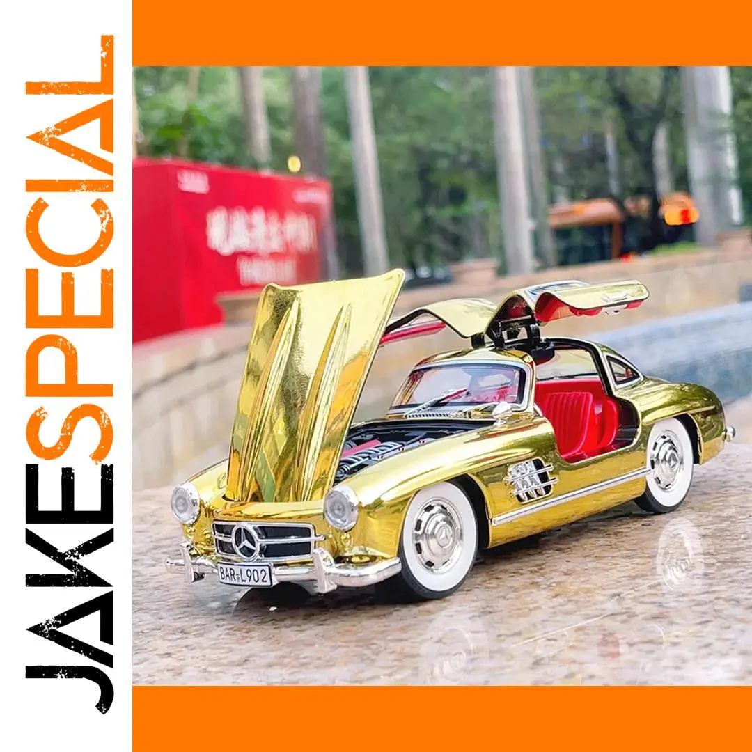 Mercedes-Benz 300SL 1/24 Die-Cast Model in Gold 1 Mercedes-Benz 300SL 1/24 Die-Cast Model in Gold