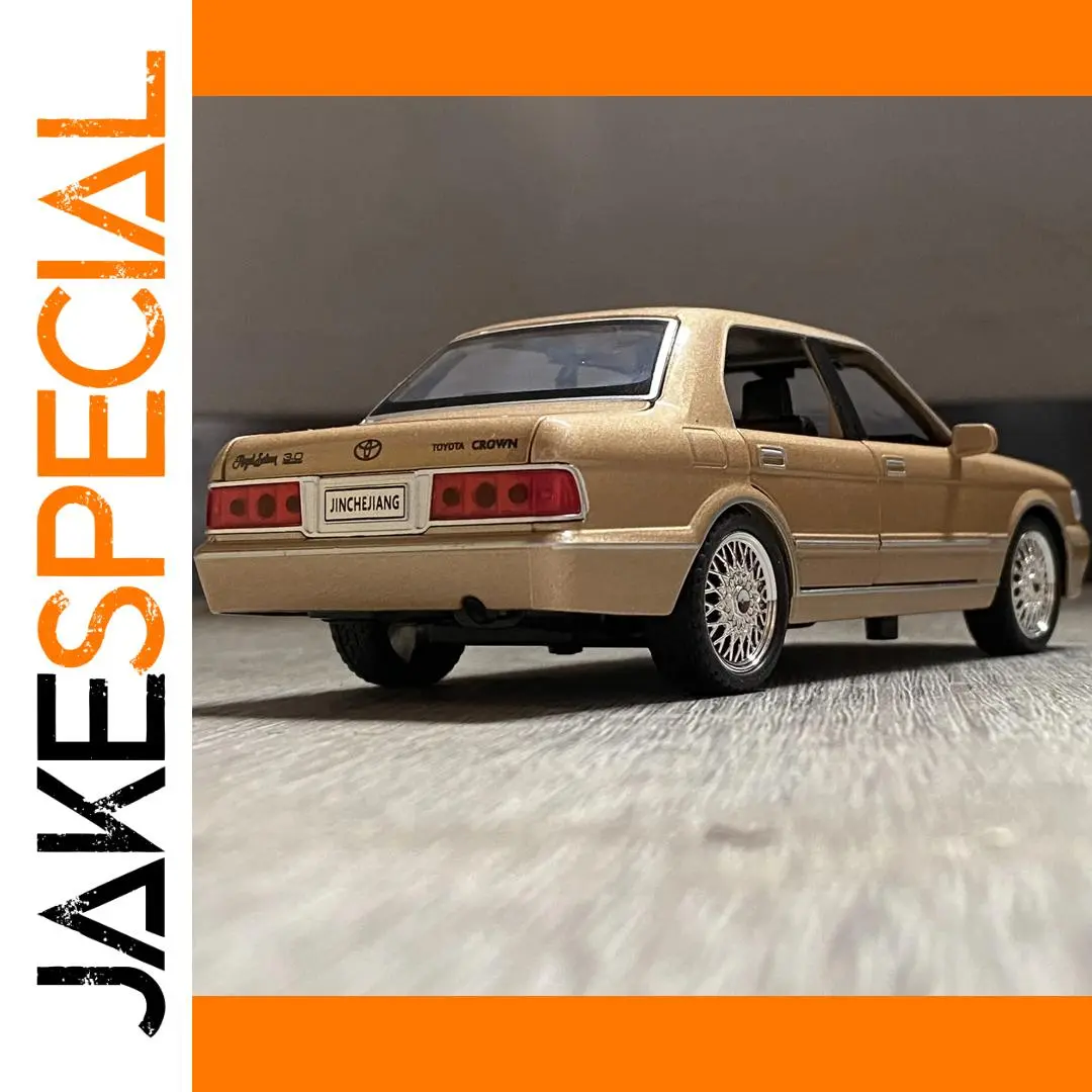 1:32 Toyota Crown Royal Diecast Model 1 1:32 Toyota Crown Royal Diecast Model