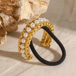 A04693e49b9d74621bd8eb719c1afb8bdU