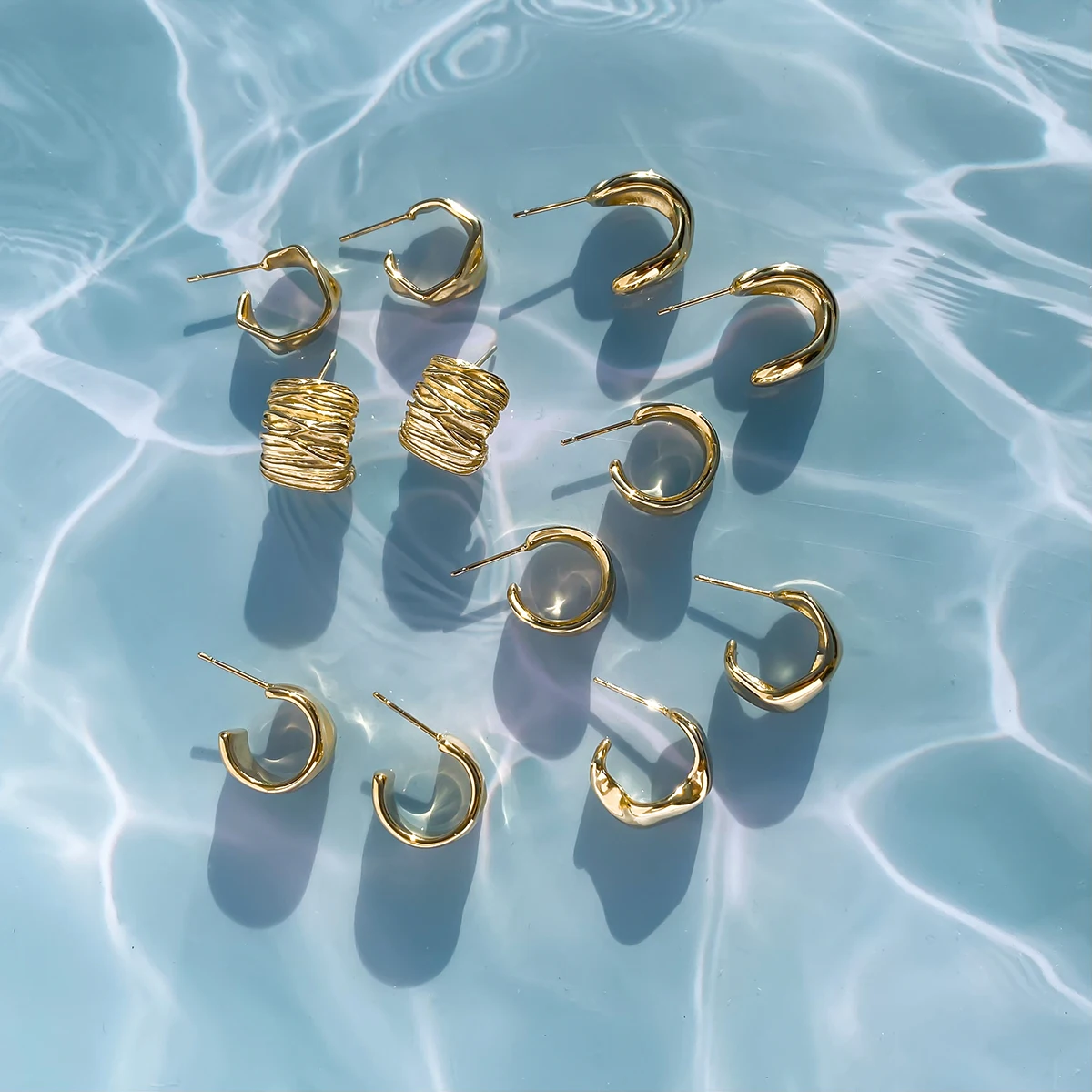 Modern Stainless Steel Gold Earrings JDE0305032 6 Modern Stainless Steel Gold Earrings JDE0305032 - Image 6