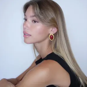 A10013defb091401fa2d3d8ad8015df42p