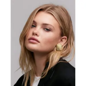 A1430751404c6477d987e8d813c39e117r