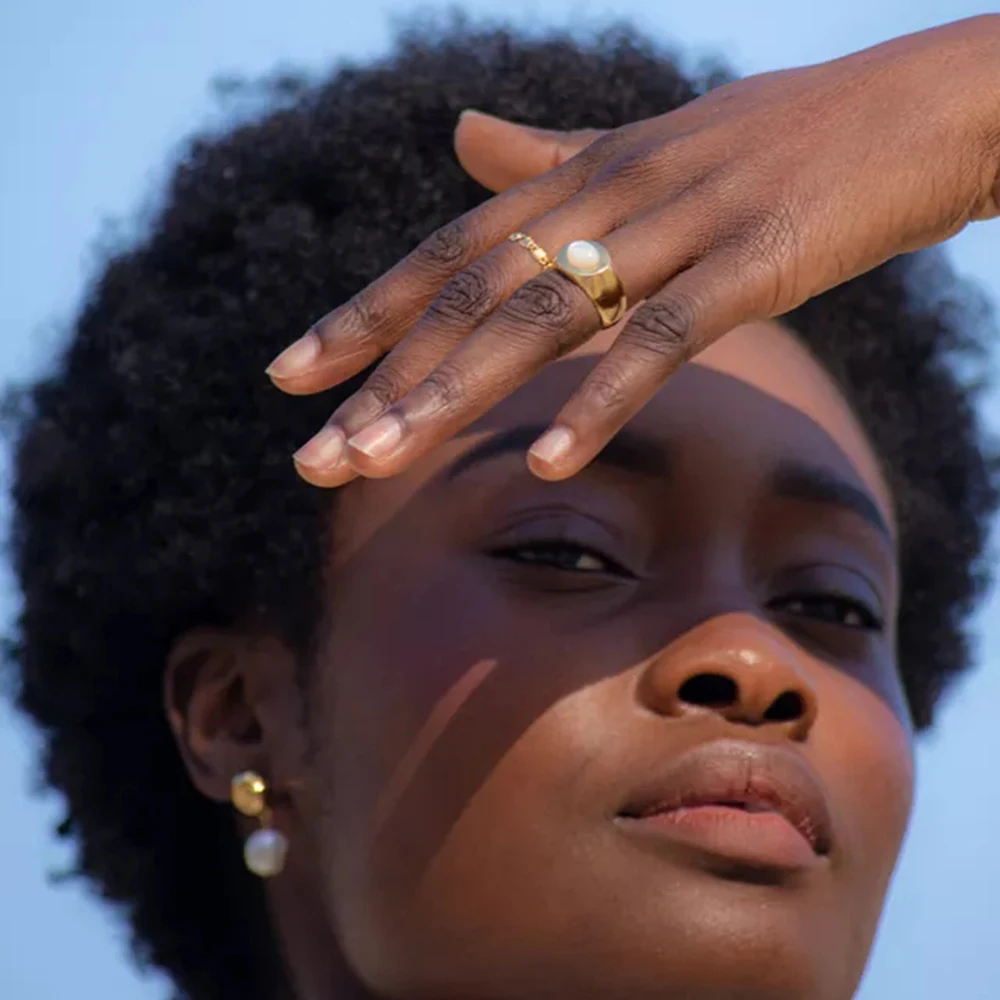 Stainless Steel Mother-of-Pearl Jewelry Set 5 Stainless Steel Mother-of-Pearl Jewelry Set - Image 5