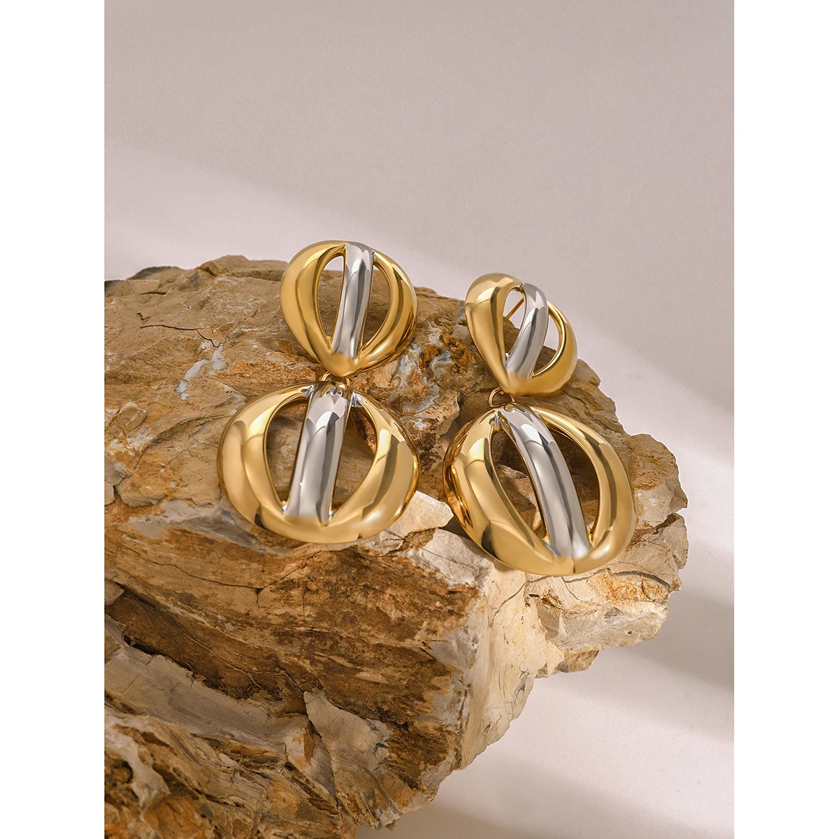 Stainless Steel Gold Hoop Earrings 19mm 4 Stainless Steel Gold Hoop Earrings 19mm - Image 4