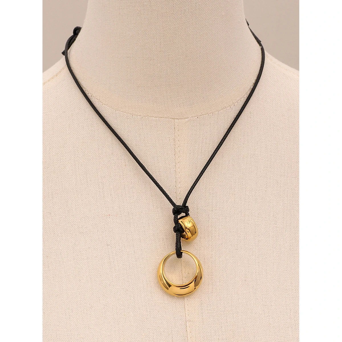 Modern Stainless Steel Gold Silver Necklace 5 Modern Stainless Steel Gold Silver Necklace - Image 5