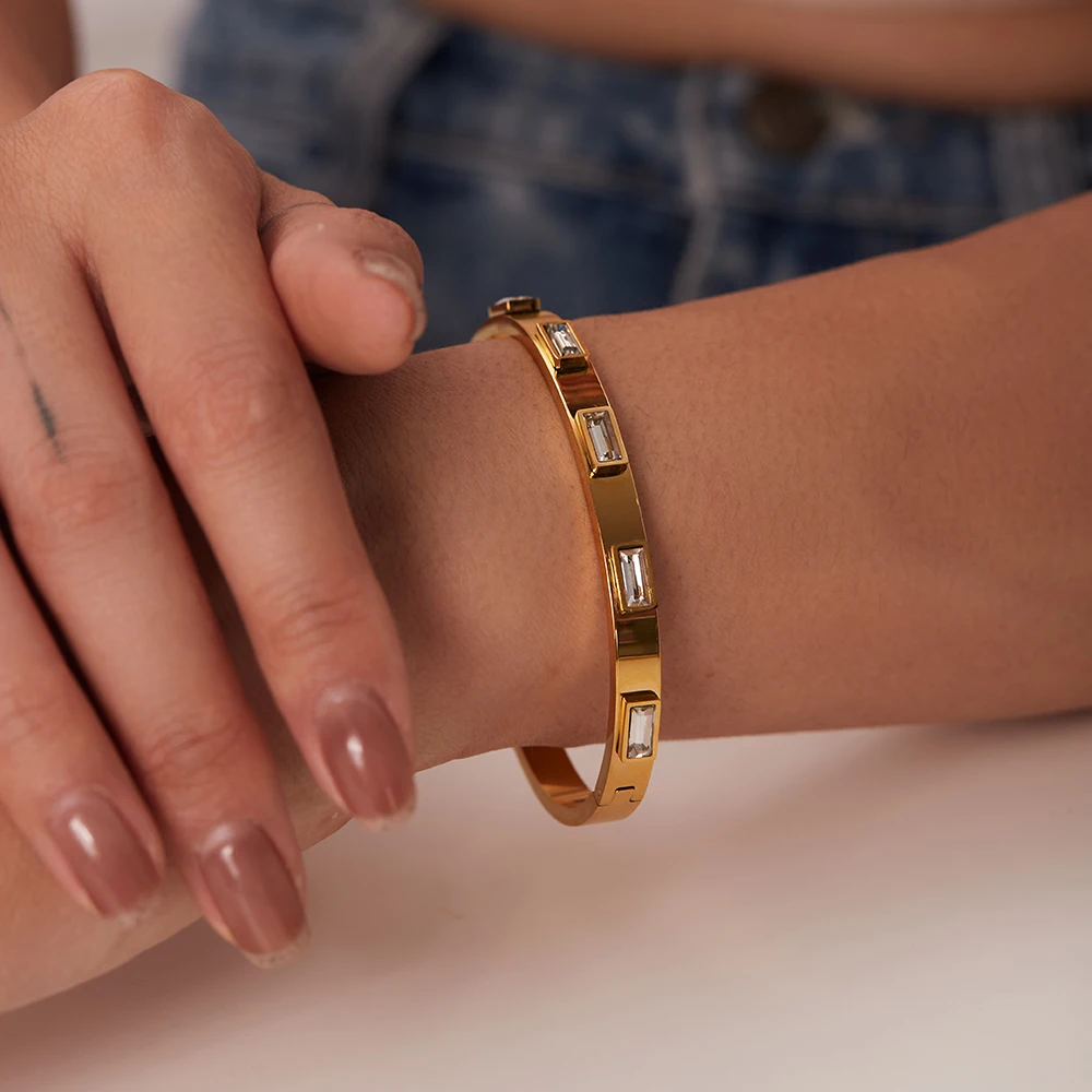 Stainless Steel Gold Chain Bracelet for Men Women 4 Stainless Steel Gold Chain Bracelet for Men Women - Image 4