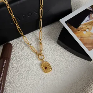 Elegant Gold-Tone Floral Stainless Steel Necklace 12 A25a5fbd944784233a02112e80c9ac997L