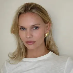 A2e4a80cc61a14e318a947e140c858d7dk