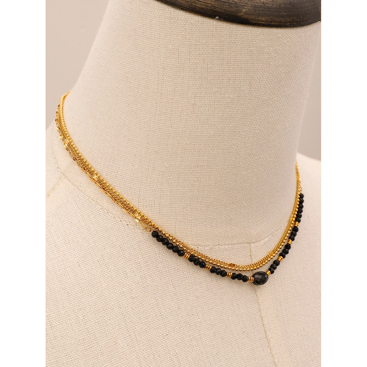 Stainless Steel Layered Necklace JDN2409005 4 Stainless Steel Layered Necklace JDN2409005 - Image 4